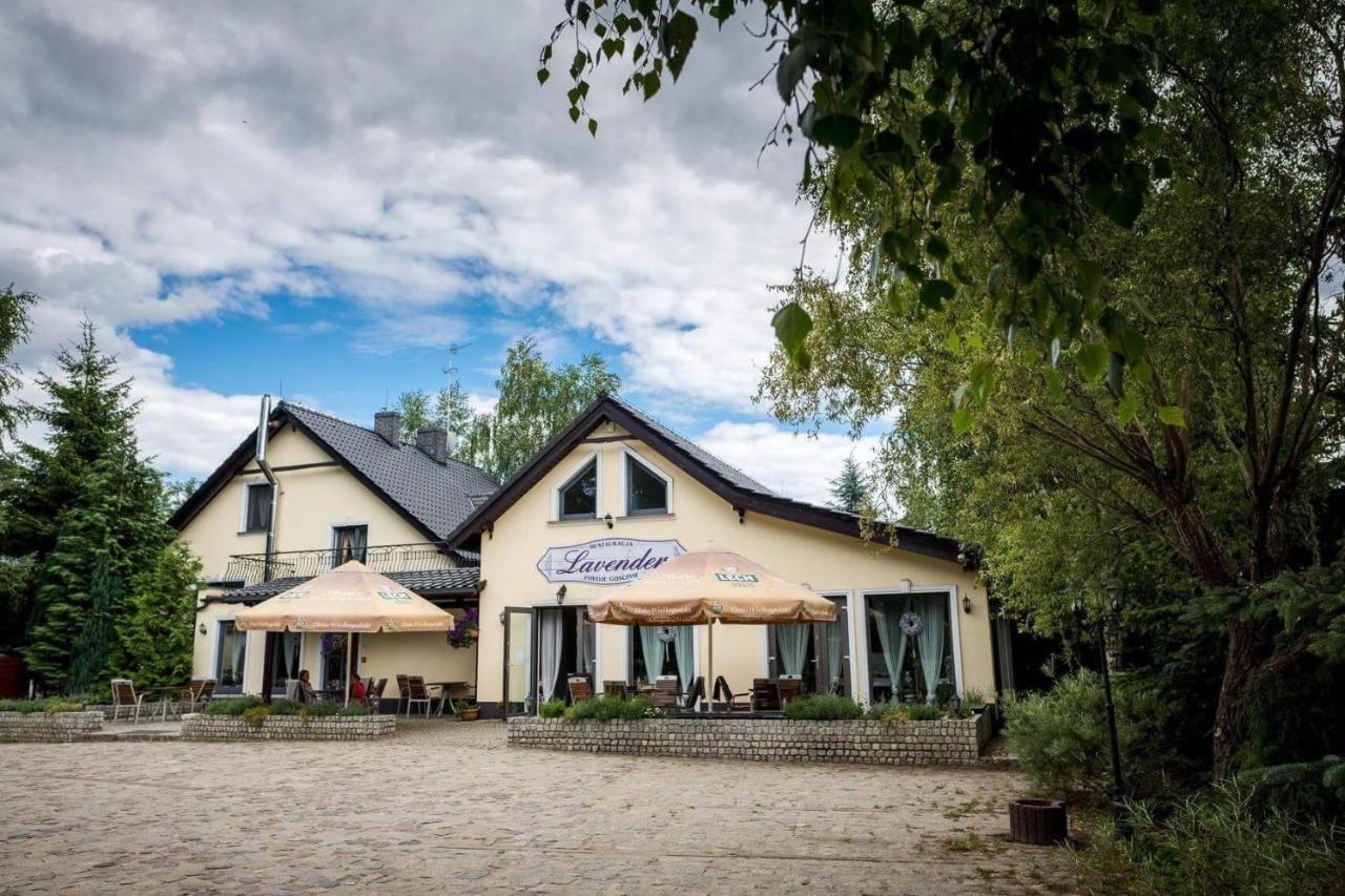 Lavender - Restauracja I Pokoje Goscinne Nowy Tomyśl Exteriör bild